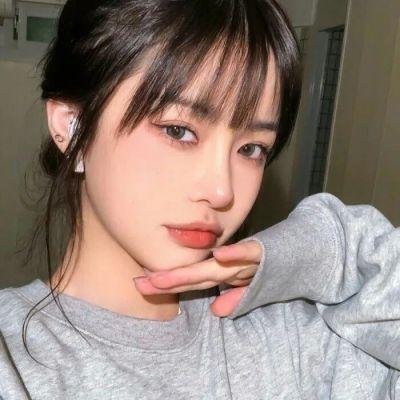 网红圈旧照被扒，全网玩梗，短时间内引热议